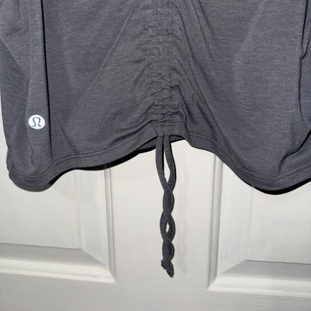 Lululemon Clinch Me Up Tank Size 6 - Picture 3 of 4